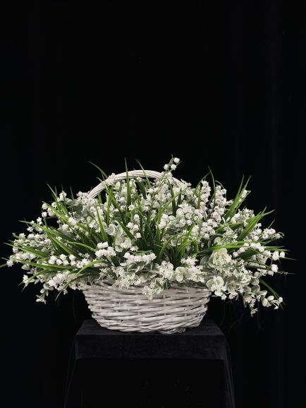 Ритуальная корзина из искусственных цветов "Стандарт" №1