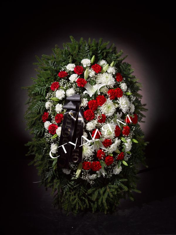 Венок ритуальный из живых цветов "эконом" №4