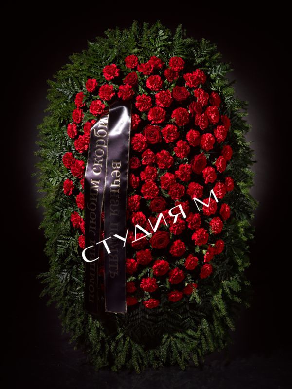 Венок ритуальный из живых цветов "эконом" №3