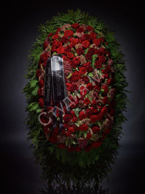 Венки из живых цветов №12 (140-150 см)